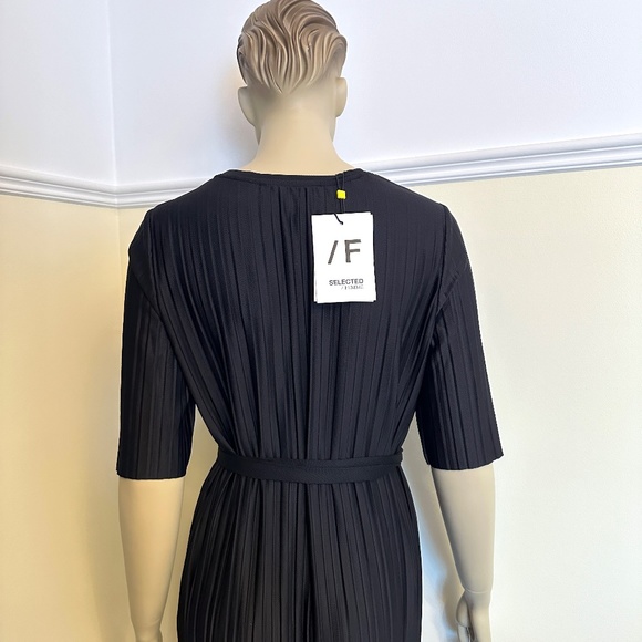 Selected Femme plisse midi dress - Picture 6 of 15